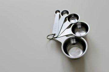 Stainless steel measuring cups
