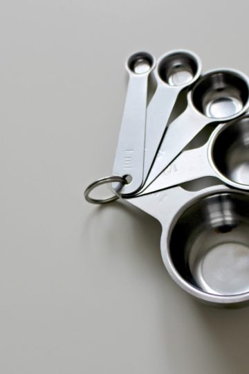 Stainless steel measuring cups