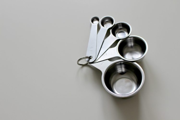 Stainless steel measuring cups