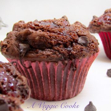 Vegan chocolate raspberry muffins