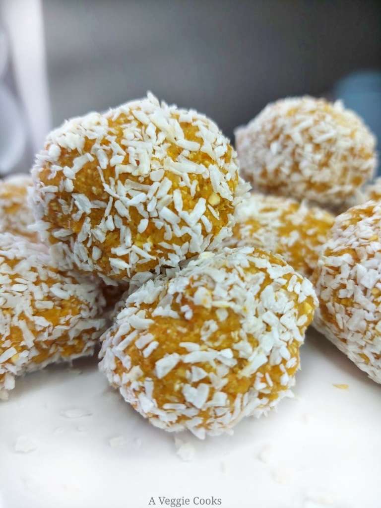 Apricot energy balls